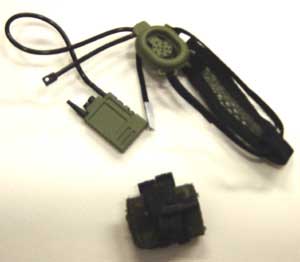 Dragon Models Loose 1/6th Scale Modern Military British Radio & Mic w/DPM Pouch #DRL4-K501