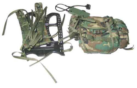 Dragon Models Loose 1/6th Scale Modern Military MOLLE 2 Main Pack (Woodland) (w/Radio & Packframe) #DRL4-P101