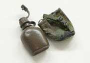 Dragon Models Loose 1/6th Scale Modern Military MOLLE Canteen Pouch (Woodland) # DRL4-P356