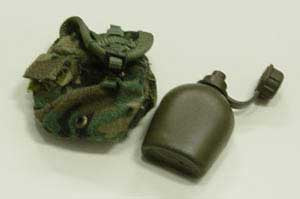 Dragon Models Loose 1/6th Scale Modern Military MOLLE Canteen/Utility Pouch (Woodland) # DRL4-P358
