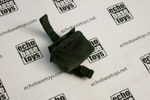 HOT TOYS 1/6th Loose Gas Mask Pouch - Leg Mounted (Black) #HTL4-P300