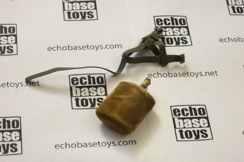 Blue Box Loose 1/6th Scale WWII British Water Bottle - Flocked (Carrier,OD) #BBL2-P703