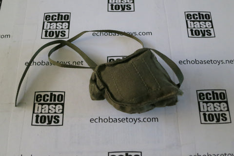 Dragon Models Loose 1/6th Scale Modern Military M40 Gas Mask Bag (V1 Nylon/(OD) Strap) # DRL4-P804