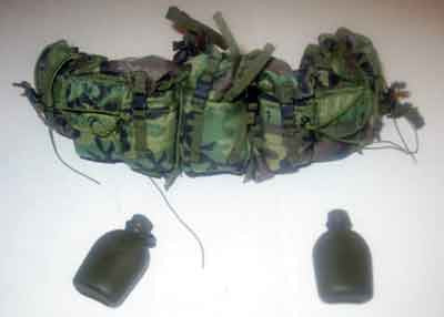 DAM Toys Loose 1/6th LBT-1195J Rifleman Floating Harness (Woodland, 2x 1qt Canteen) #DAM4-Y700