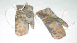 Dragon Models Loose 1/6th Scale WWII German Autumn Oakleaf Mittens #DRL1-A421