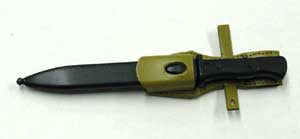 Dragon Models Loose 1/6th Scale WWII German Bayonet (Black Grip) w/frog (Tan) #DRL1-X102