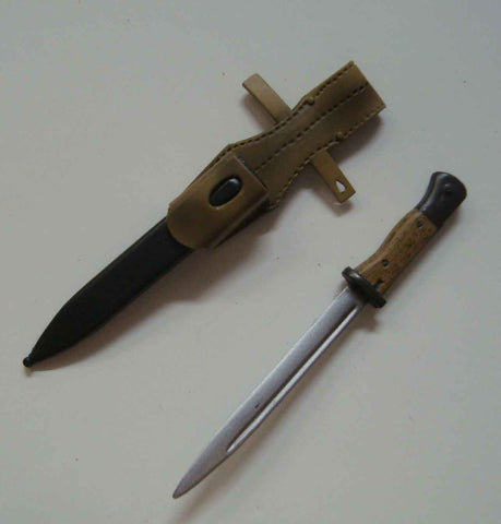 Dragon Models Loose 1/6th Scale WWII German Bayonet (wood grip Light Colored) w/frog (Tan) #DRL1-X104