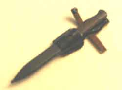 Dragon Models Loose 1/6th Scale WWII German Bayonet (wood grip) w/leather frog (Black) #DRL1-X111