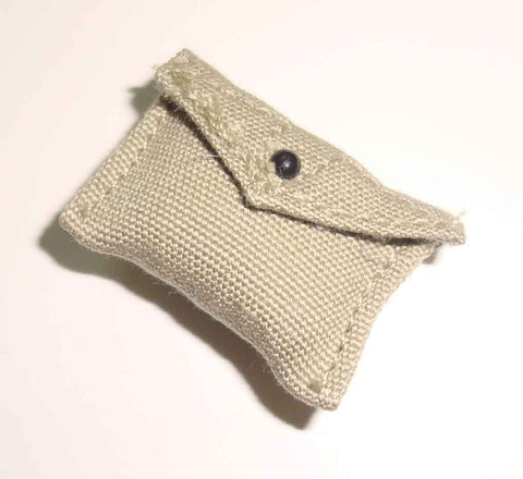 Dragon Models Loose 1/6th Scale WWII US M1942 1st Aid Pouch cloth no stamps (Light Green)  #DRL3-P305