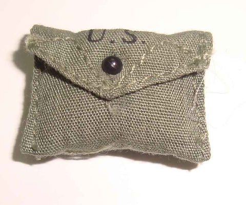 Dragon Models Loose 1/6th Scale WWII US M1942 1st Aid Pouch cloth US stamps (OD)  #DRL3-P306