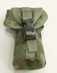 Dragon Models Loose 1/6th Scale Modern Military RACK Radio Pouch (PRC-126)(Woodland) (Plastic Hooks) # DRL4-P251