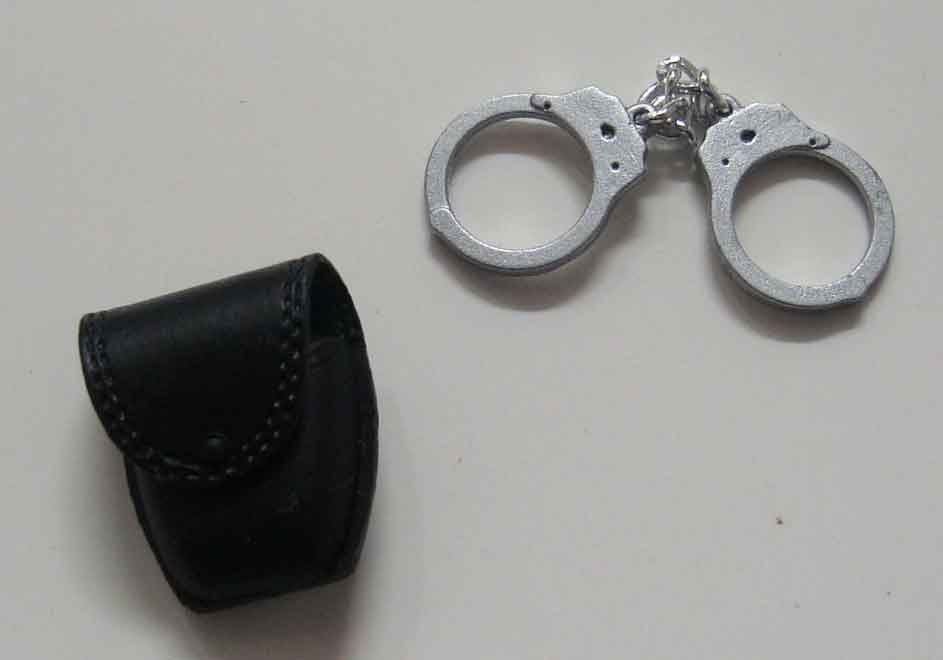 Dragon Models Loose 1/6th Scale Modern Law Enforcement Handcuffs w/pouch w/flap #DRL7-P100