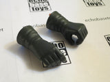 Dragon Models  Loose 1/6th Long Cuff Nomex Gloved Hands (Green) Rifle Grip  #DRNB-H405