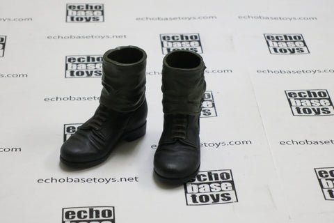 Dragon Models Loose 1/6th Scale WWII German Ankle Boots Black w/Green Gaiters - Weathered #DRL1-B229